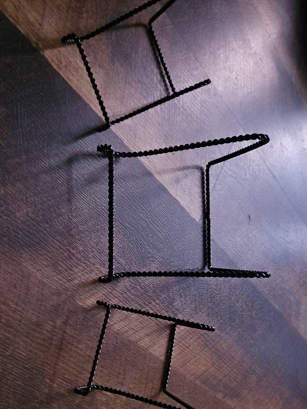 Lot Of 3 (1 Large, 2 Small)Black Twisted Wire Plate Stands/easels
